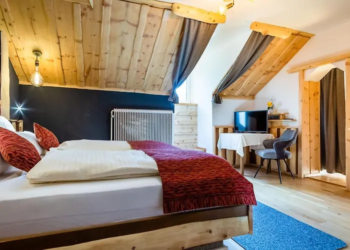 Kaiserhof Pensión 3*